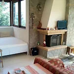 Elatos Cozy Apartment Ano Trikala