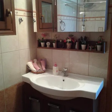 Elatos Cozy 公寓 *